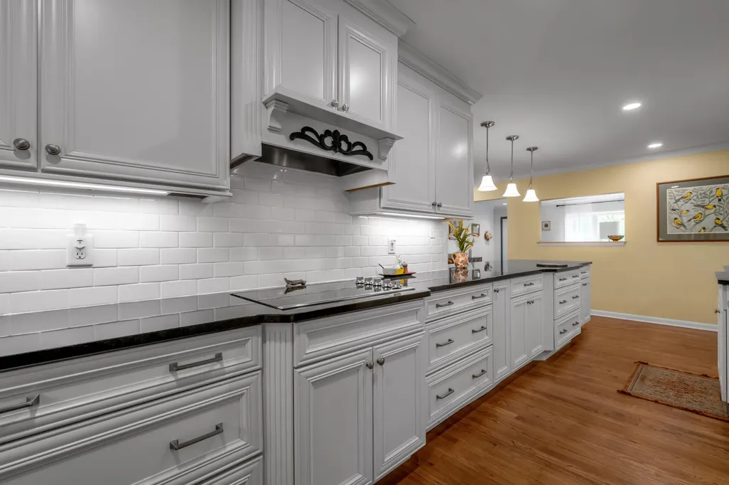221 Greenbriar Road Lexington KY 40503