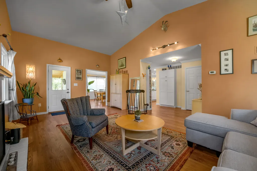 221 Greenbriar Road Lexington KY 40503