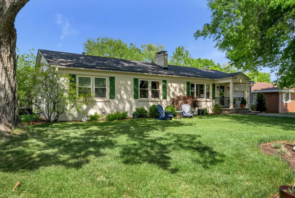 221 Greenbriar Road Lexington KY 40503