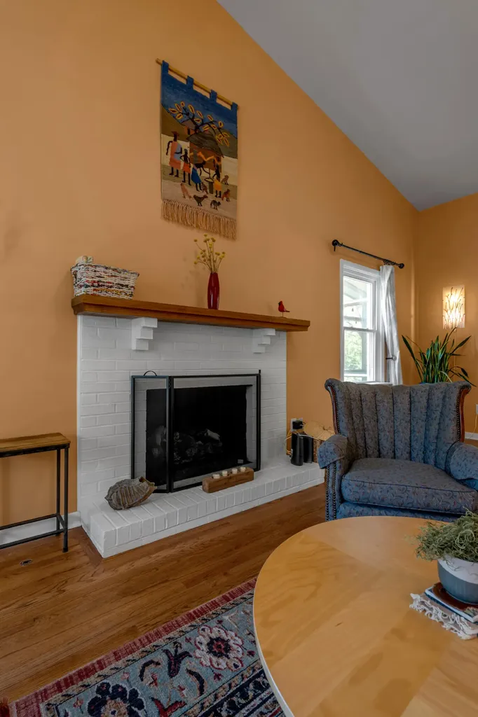 221 Greenbriar Road Lexington KY 40503