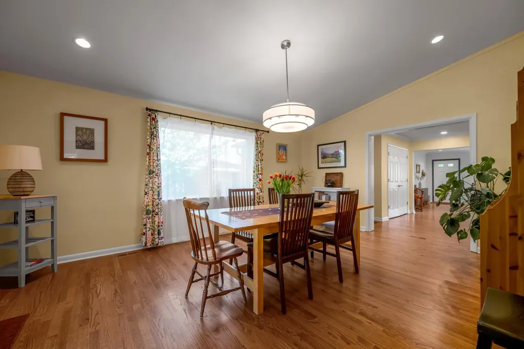 221 Greenbriar Road Lexington KY 40503