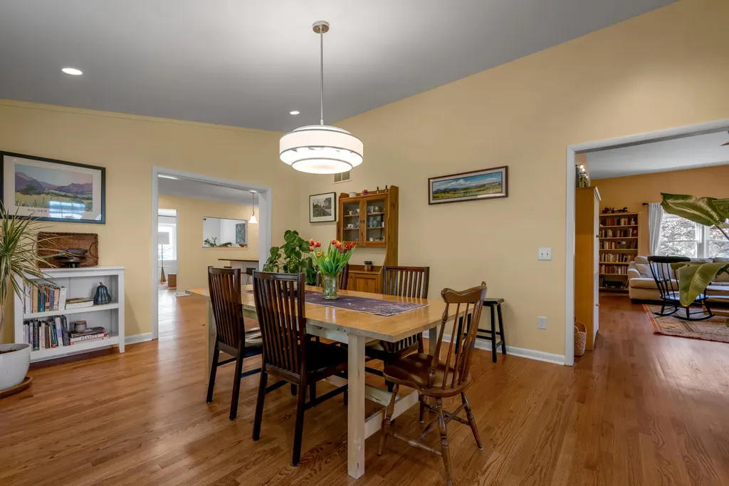 221 Greenbriar Road Lexington KY 40503