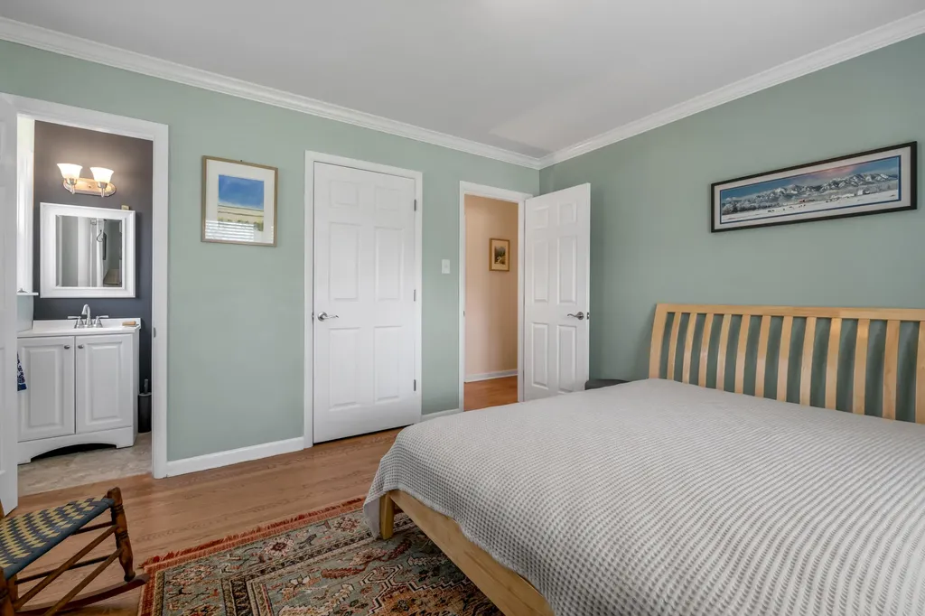 221 Greenbriar Road Lexington KY 40503