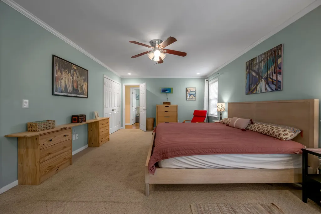 221 Greenbriar Road Lexington KY 40503