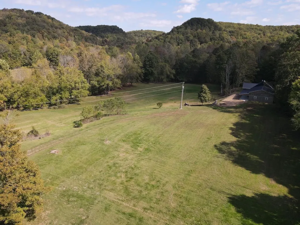 2748 Damron Creek Road Russell Springs KY 42642