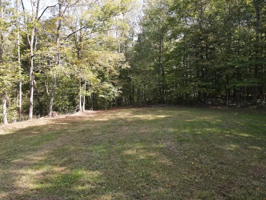 2748 Damron Creek Road Russell Springs KY 42642