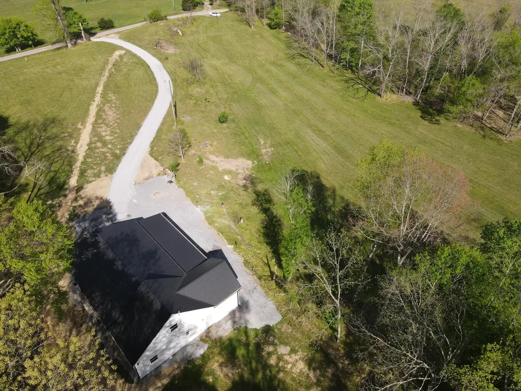 2748 Damron Creek Road Russell Springs KY 42642