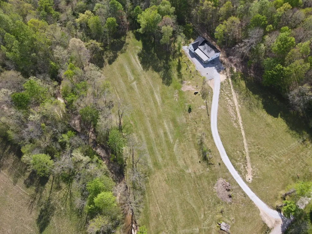 2748 Damron Creek Road Russell Springs KY 42642