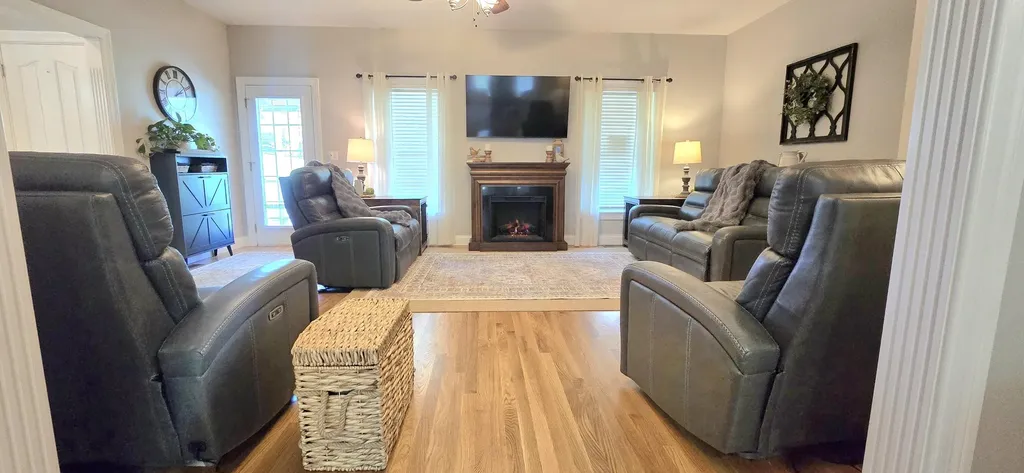149 Palisades Pointe Drive Lancaster KY 40444