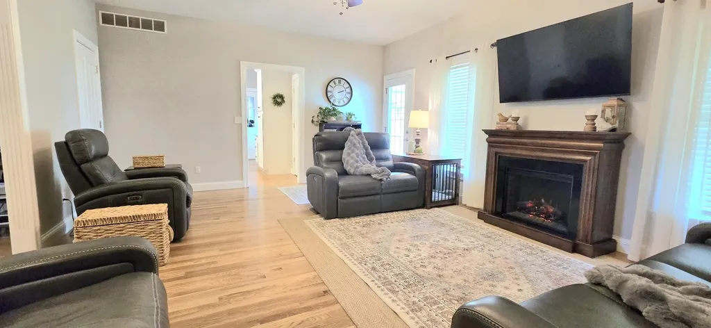 149 Palisades Pointe Drive Lancaster KY 40444