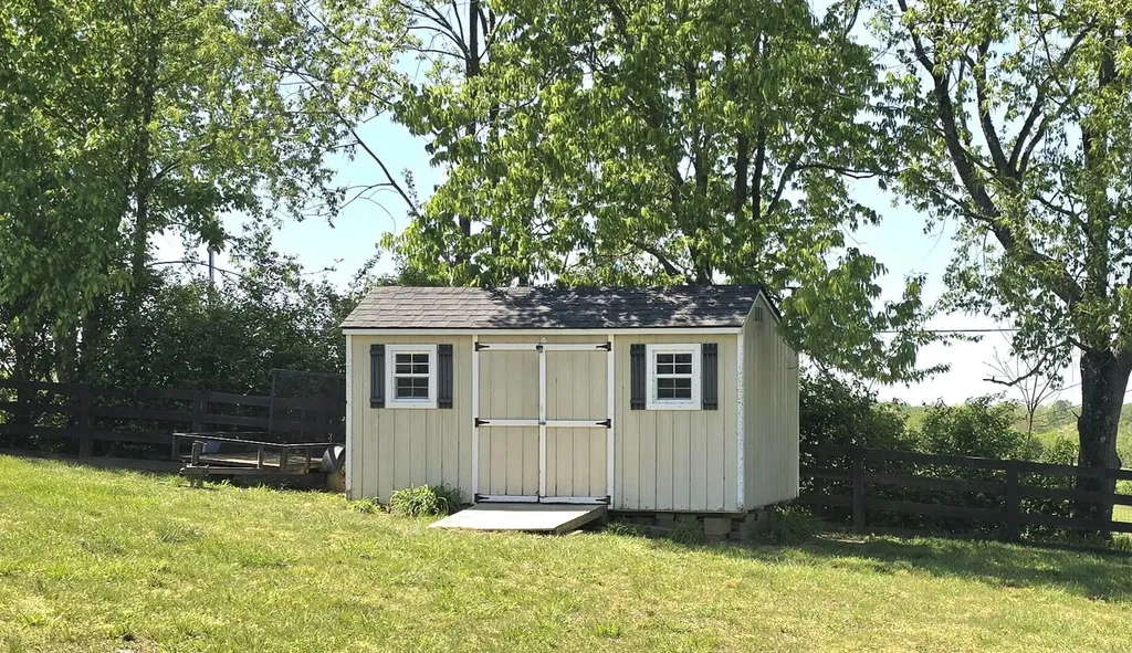 149 Palisades Pointe Drive Lancaster KY 40444