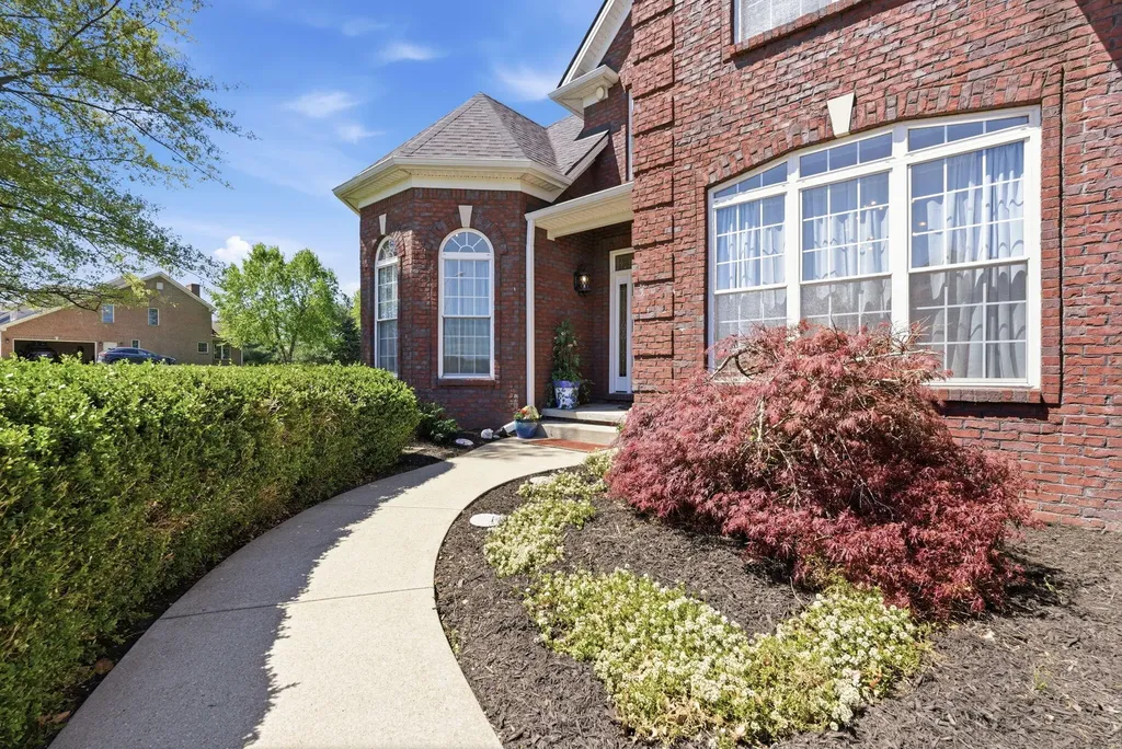 428 Houston Oaks Drive Paris KY 40361