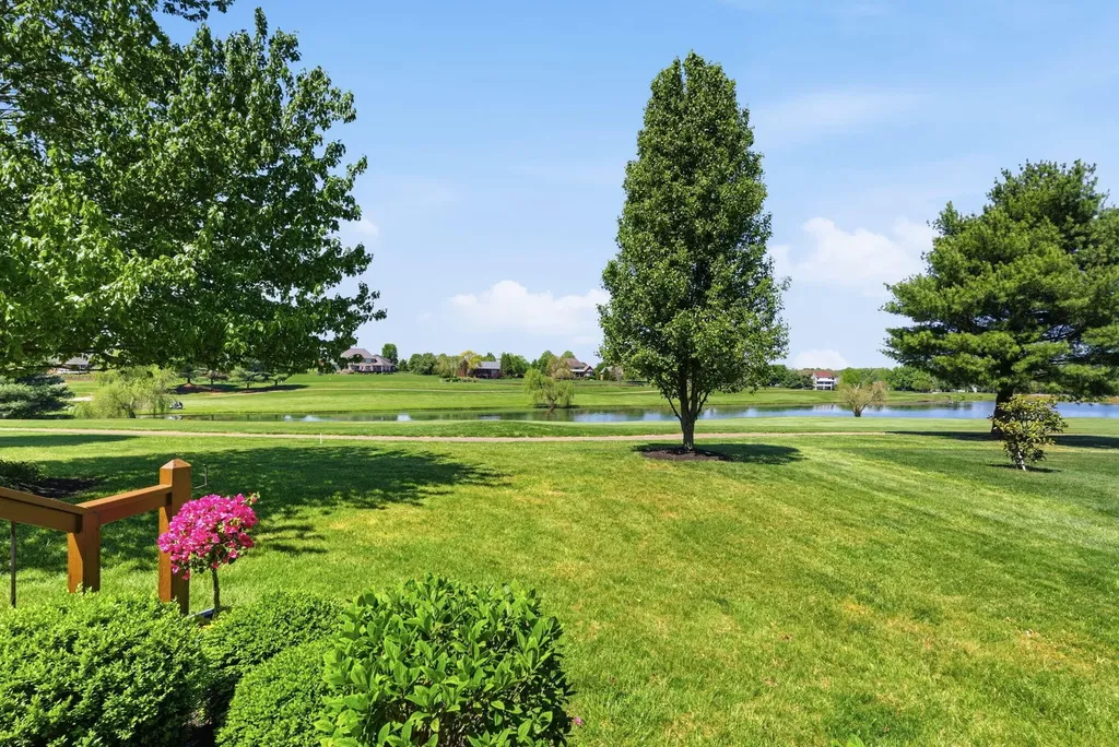 428 Houston Oaks Drive Paris KY 40361