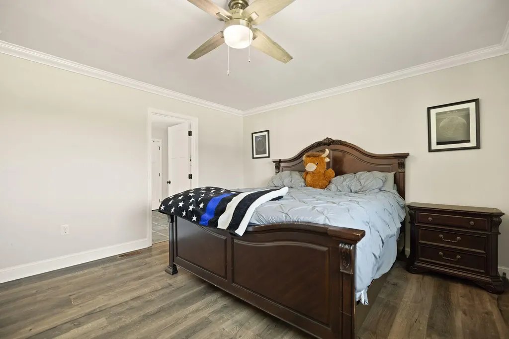 219 Brook Drive Jeffersonville KY 40337