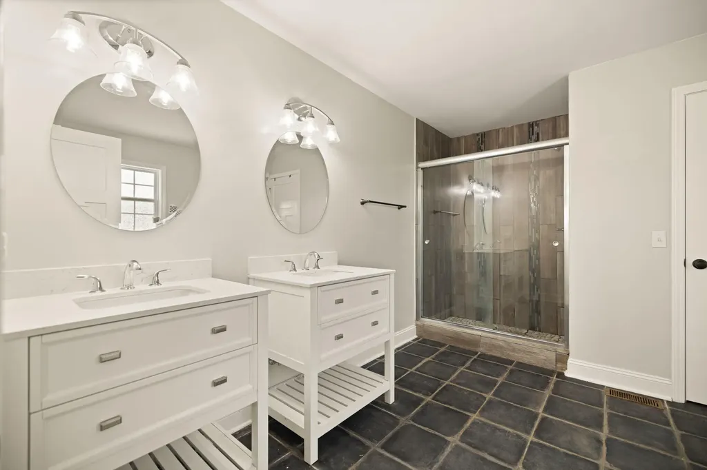 219 Brook Drive Jeffersonville KY 40337