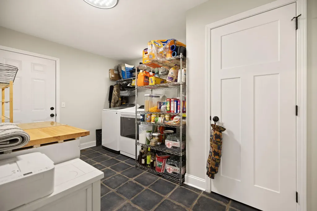 219 Brook Drive Jeffersonville KY 40337