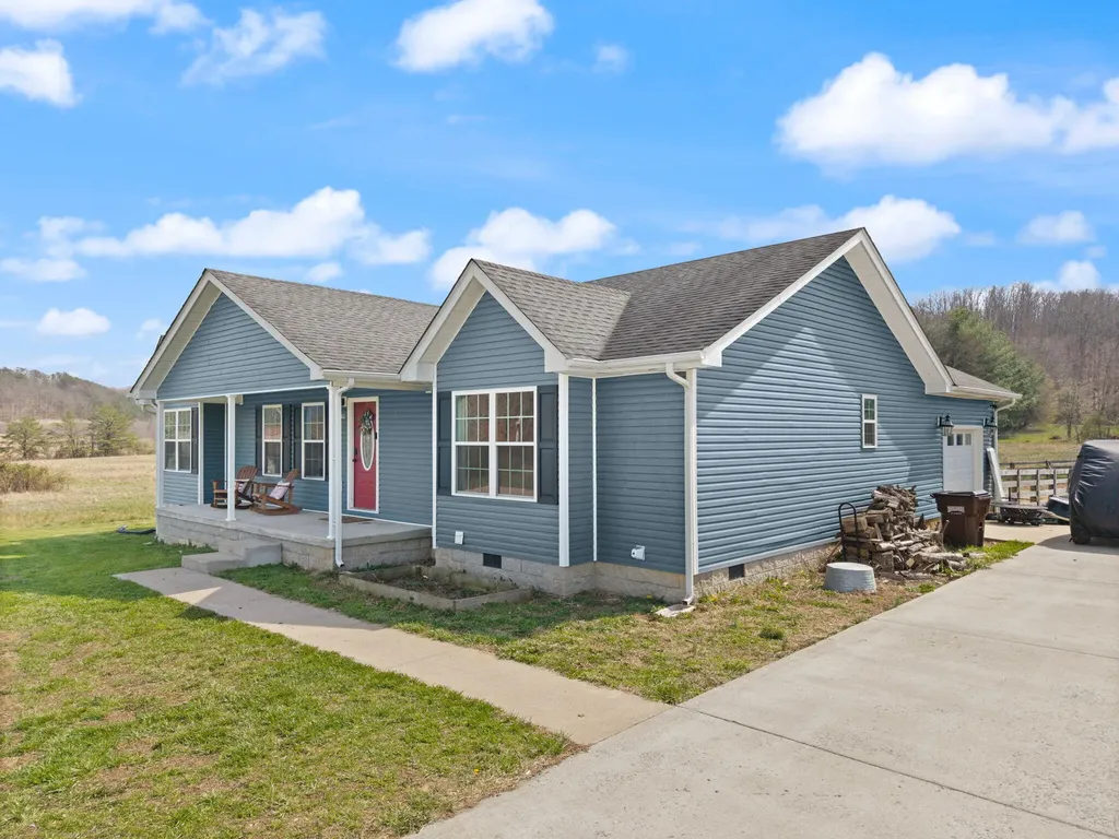 219 Brook Drive Jeffersonville KY 40337