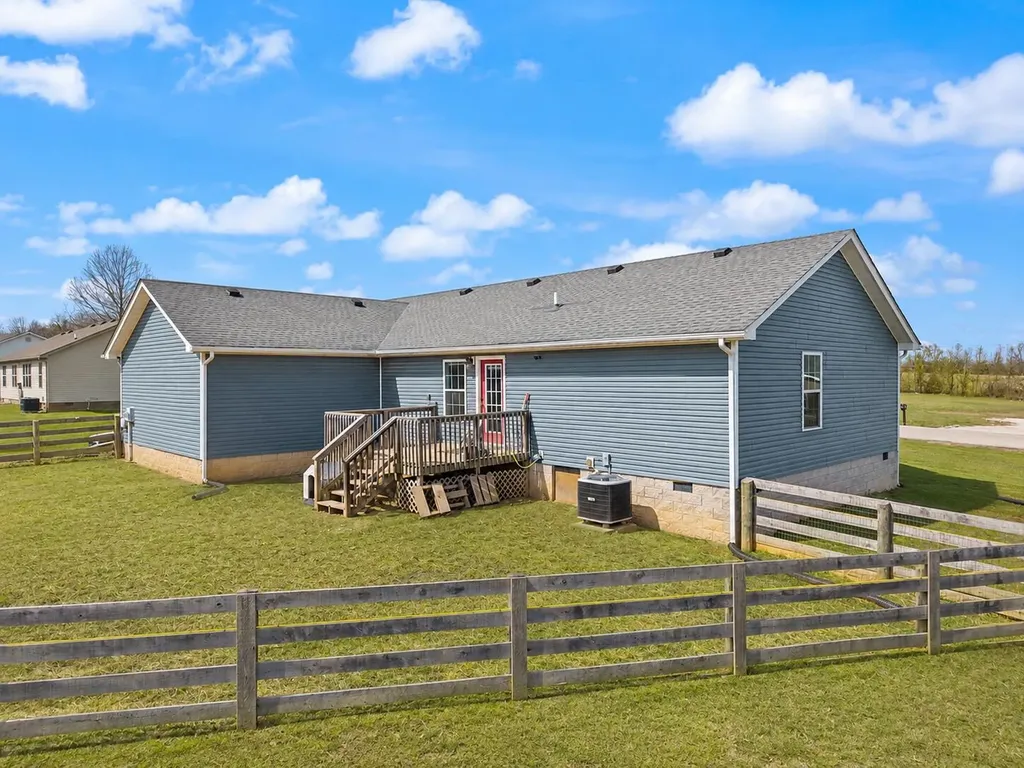219 Brook Drive Jeffersonville KY 40337