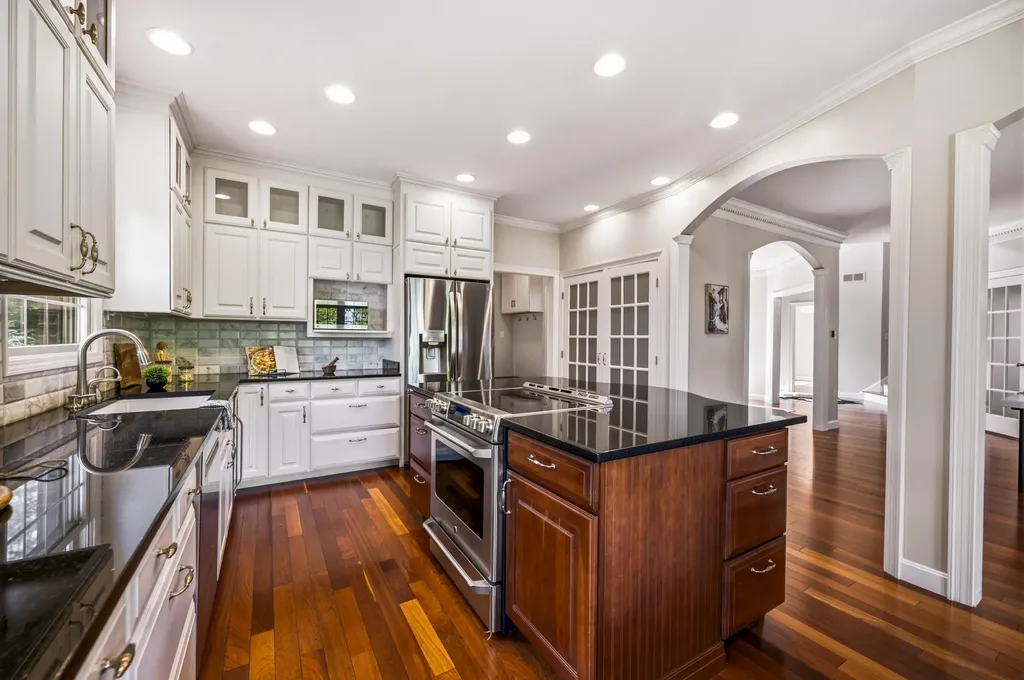 5085 Keene Road Lexington KY 40513