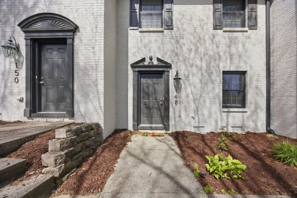 142-164 Tupelo Trail Frankfort KY 40601