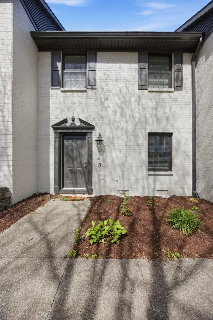 142-164 Tupelo Trail Frankfort KY 40601