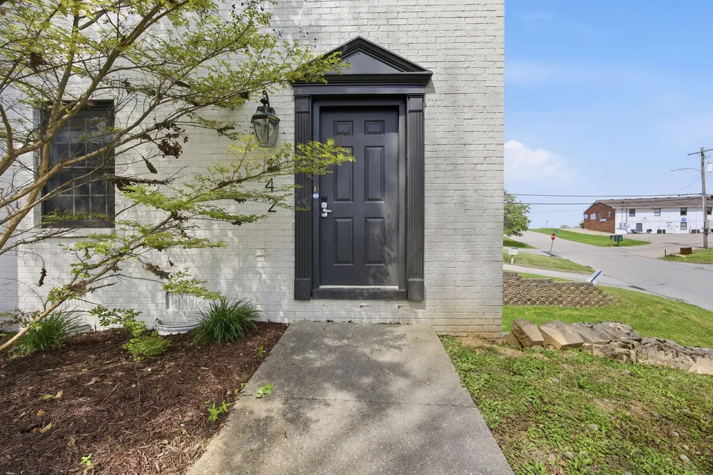 142-164 Tupelo Trail Frankfort KY 40601