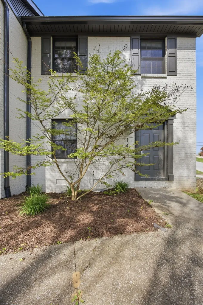 142-164 Tupelo Trail Frankfort KY 40601