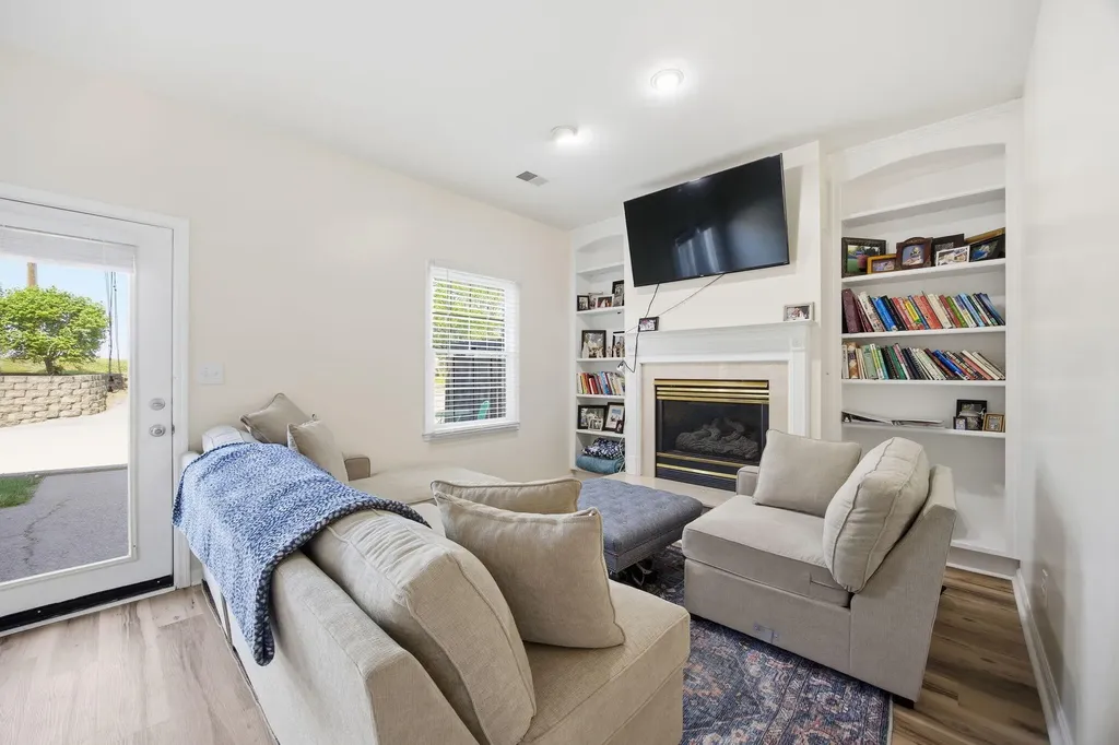 142-164 Tupelo Trail Frankfort KY 40601