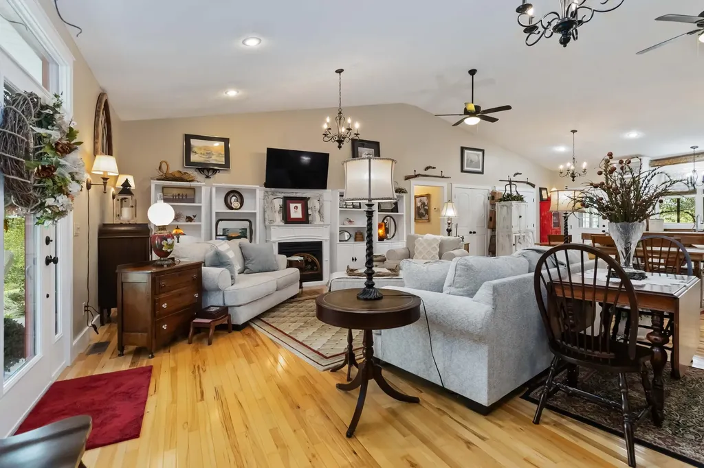 241 Perdue Road Monticello KY 42633