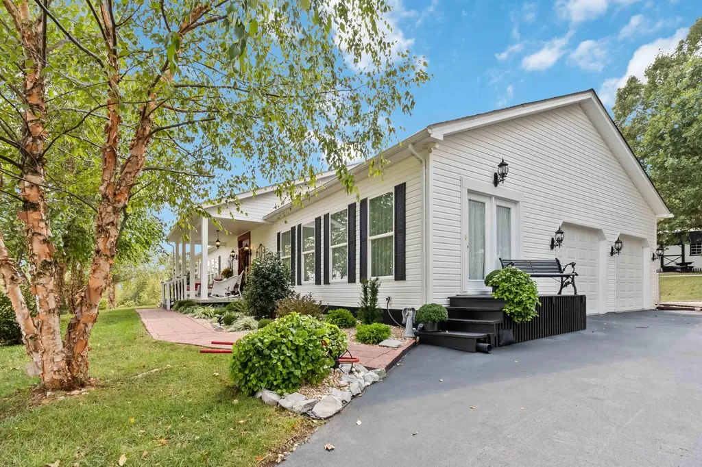 241 Perdue Road Monticello KY 42633