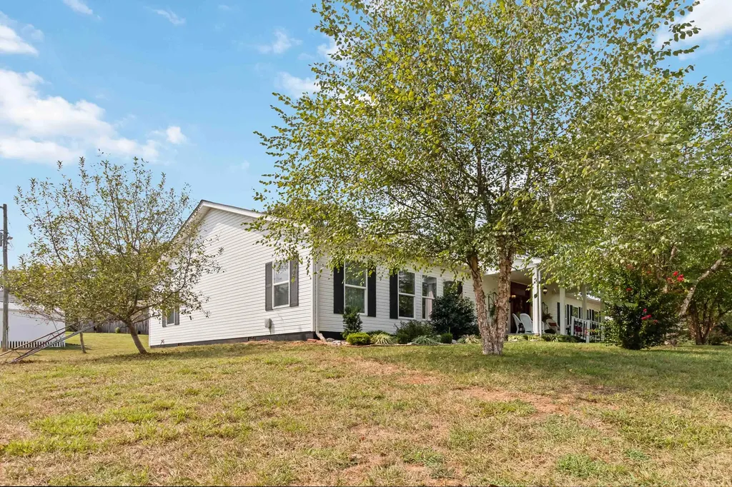 241 Perdue Road Monticello KY 42633