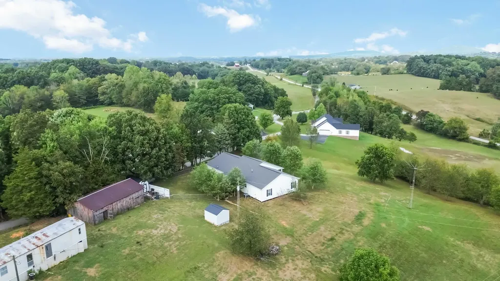 241 Perdue Road Monticello KY 42633