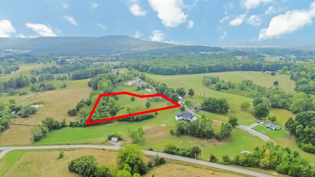 241 Perdue Road Monticello KY 42633