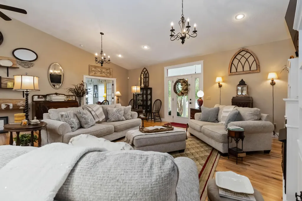 241 Perdue Road Monticello KY 42633