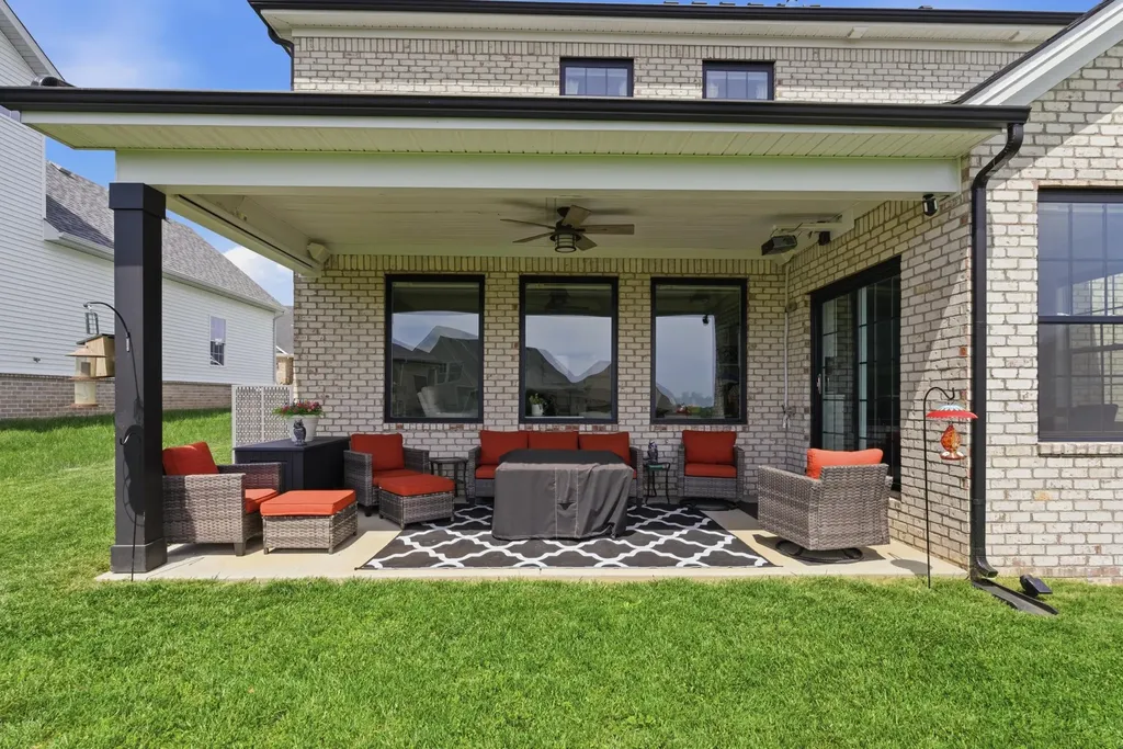 111 Tattersalls Drive Nicholasville KY 40356