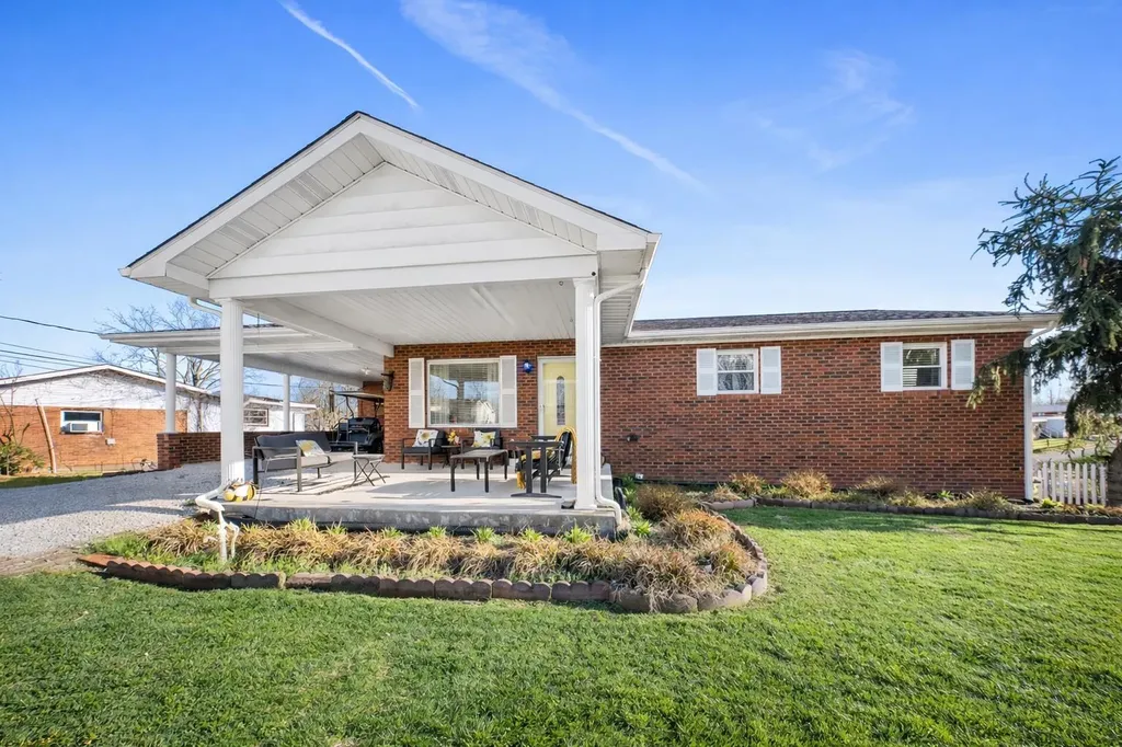 7404 Nekirk Road Ashland KY 41102