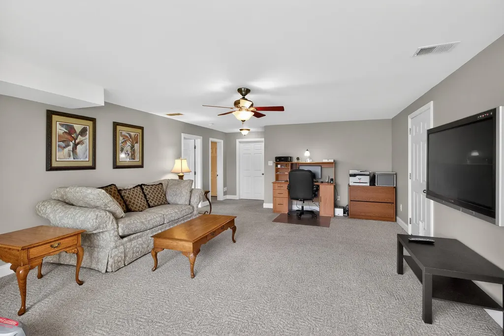 4032 Pine Grove Road Versailles KY 40383