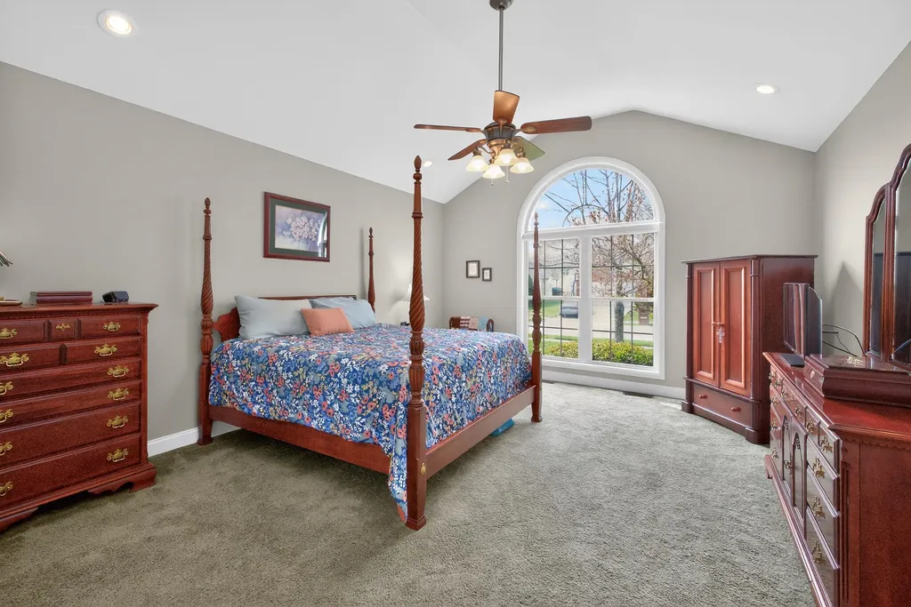 4032 Pine Grove Road Versailles KY 40383