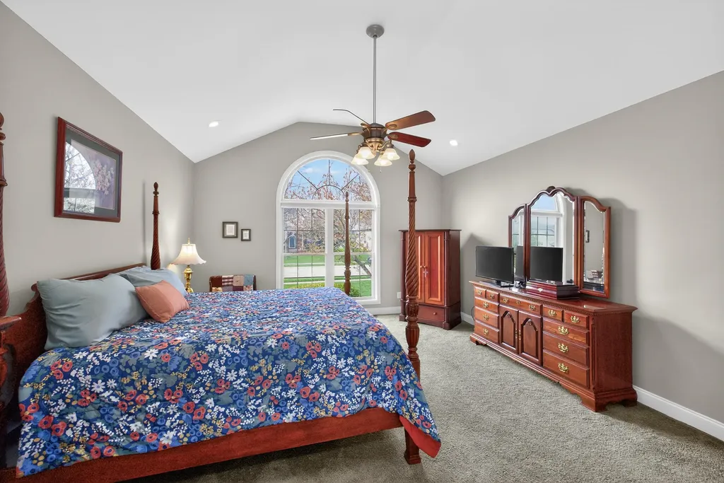 4032 Pine Grove Road Versailles KY 40383