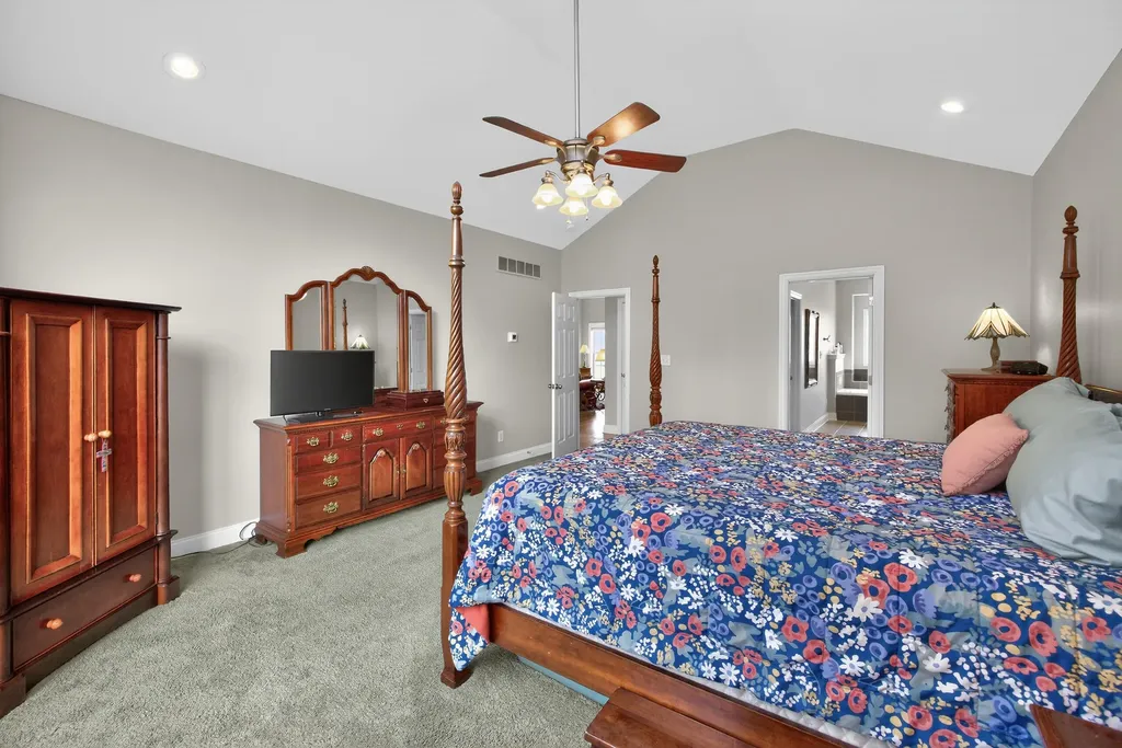 4032 Pine Grove Road Versailles KY 40383