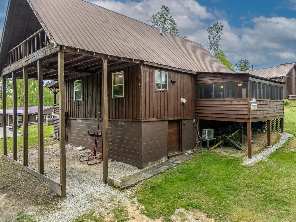 81 Leadrunner Wellington KY 40387