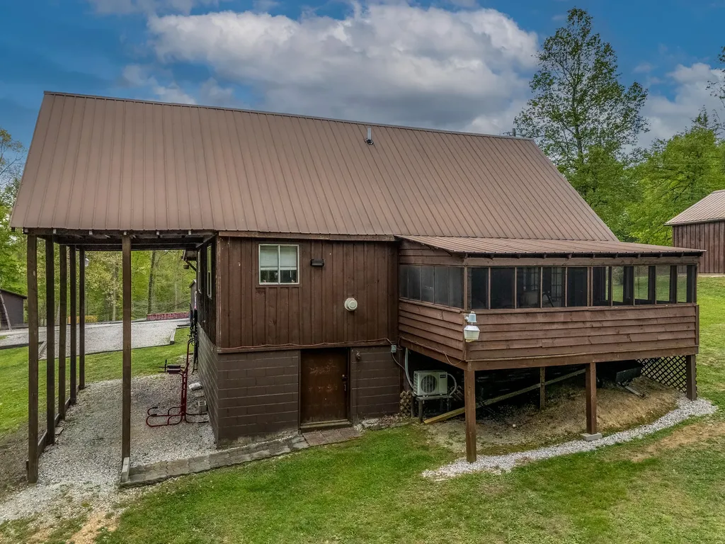 81 Leadrunner Wellington KY 40387
