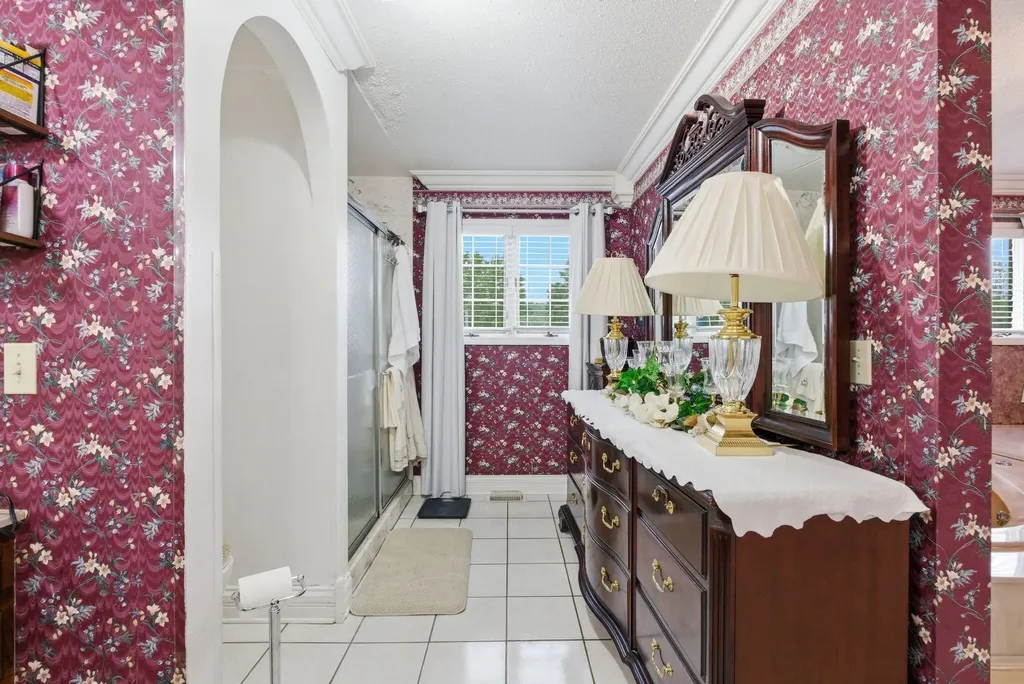 10949 & 10951 E Laurel Road London KY 40741