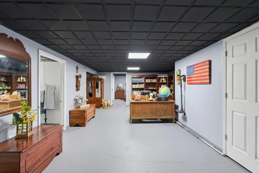 10949 & 10951 E Laurel Road London KY 40741