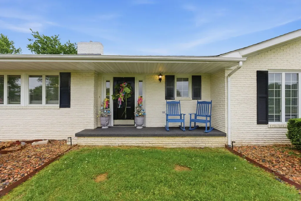 10949 & 10951 E Laurel Road London KY 40741