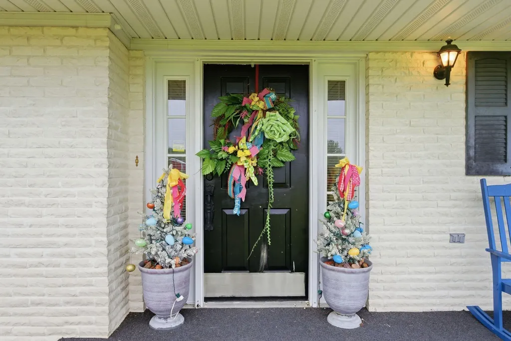 10949 & 10951 E Laurel Road London KY 40741