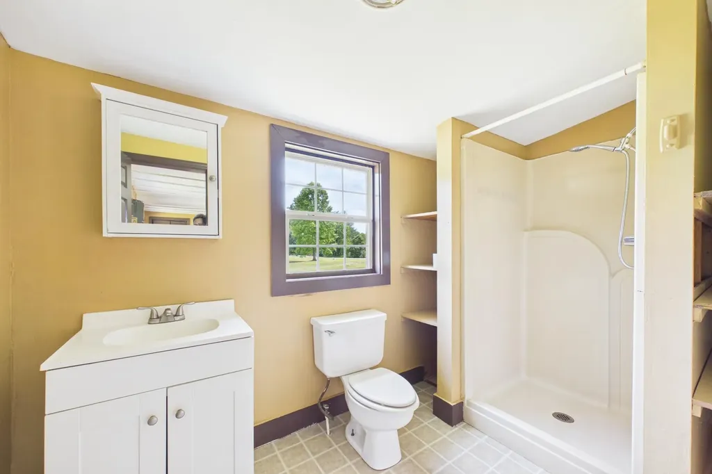 10949 & 10951 E Laurel Road London KY 40741