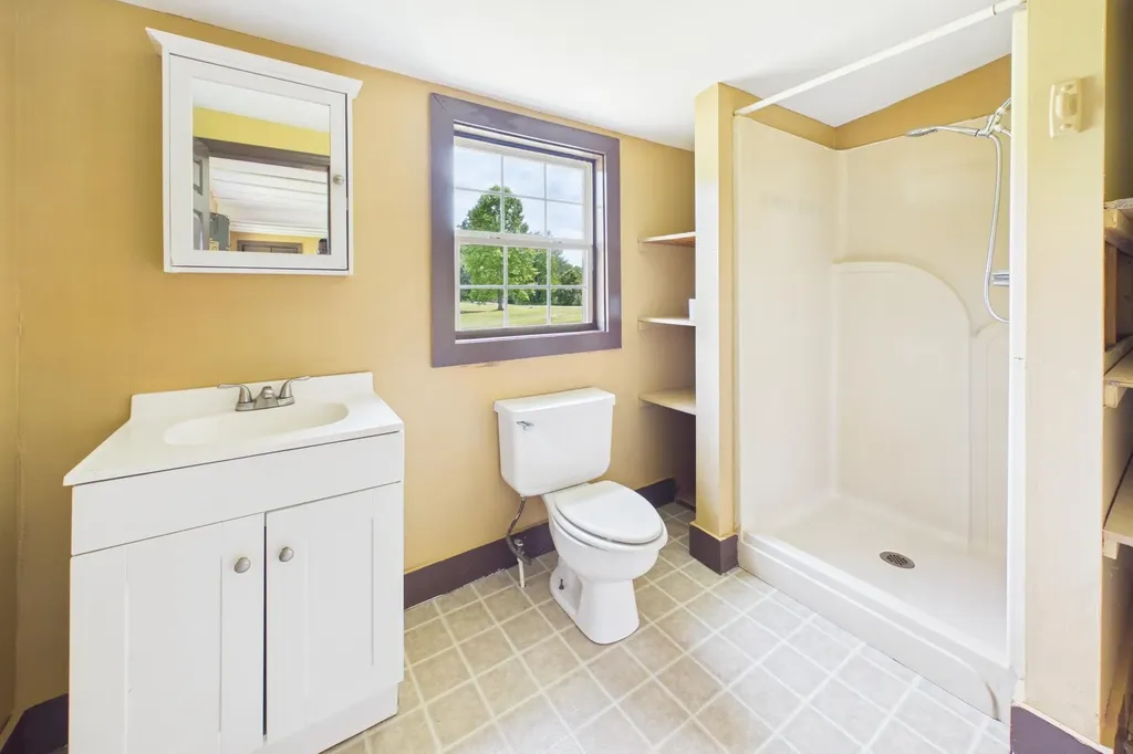 10949 & 10951 E Laurel Road London KY 40741