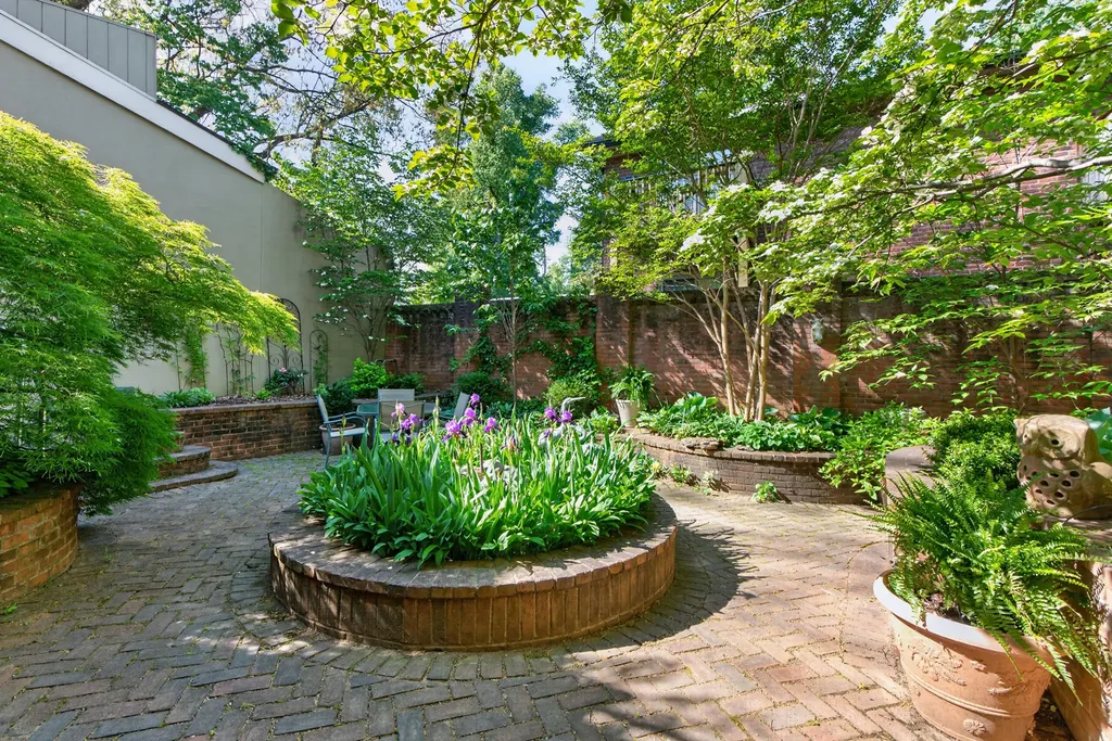350 New Street Lexington KY 40507