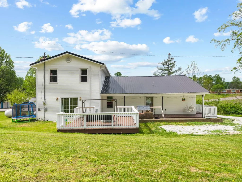 1680 Ky-715 Rogers KY 41365
